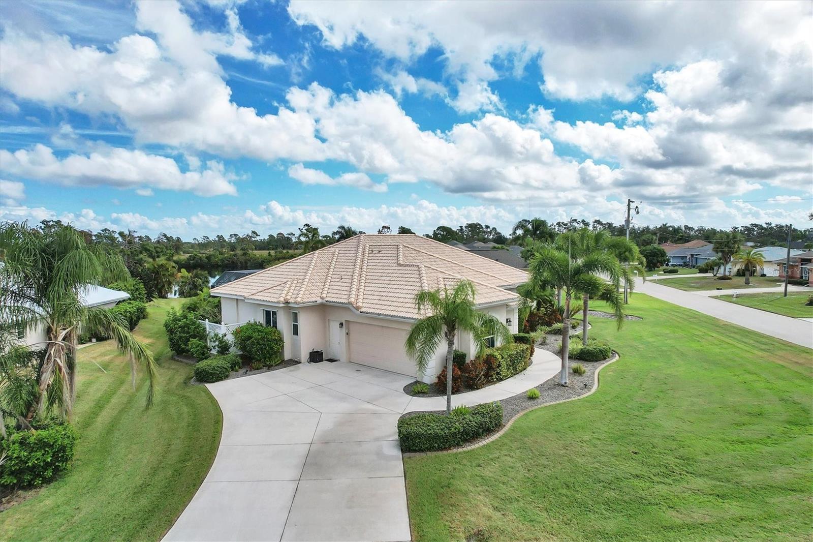 2 SPORTSMAN TER, ROTONDA WEST, FL, 33947