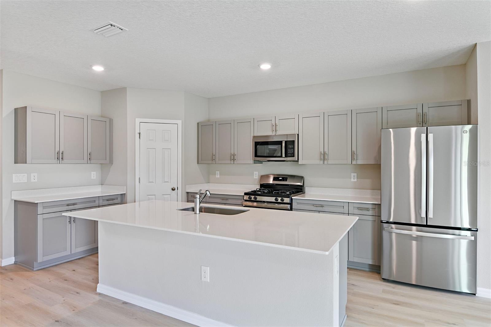 12986 WELLSPRING DR, LITHIA, FL, 33547