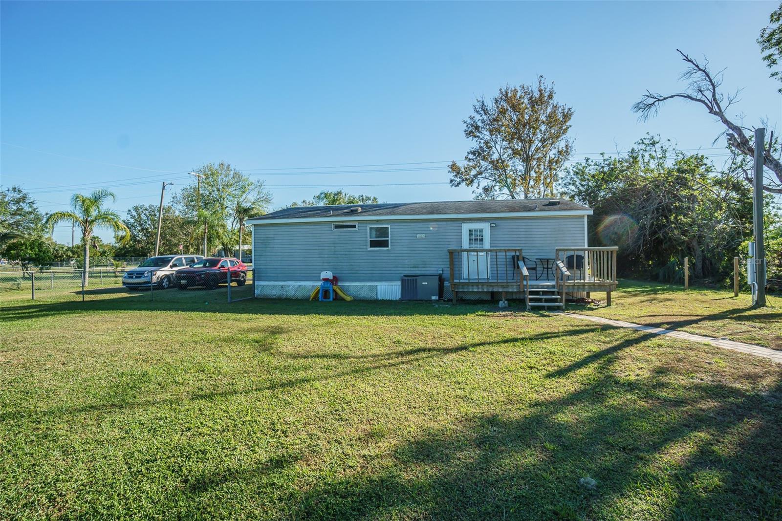 712 21ST AVE SE, RUSKIN, FL, 33570