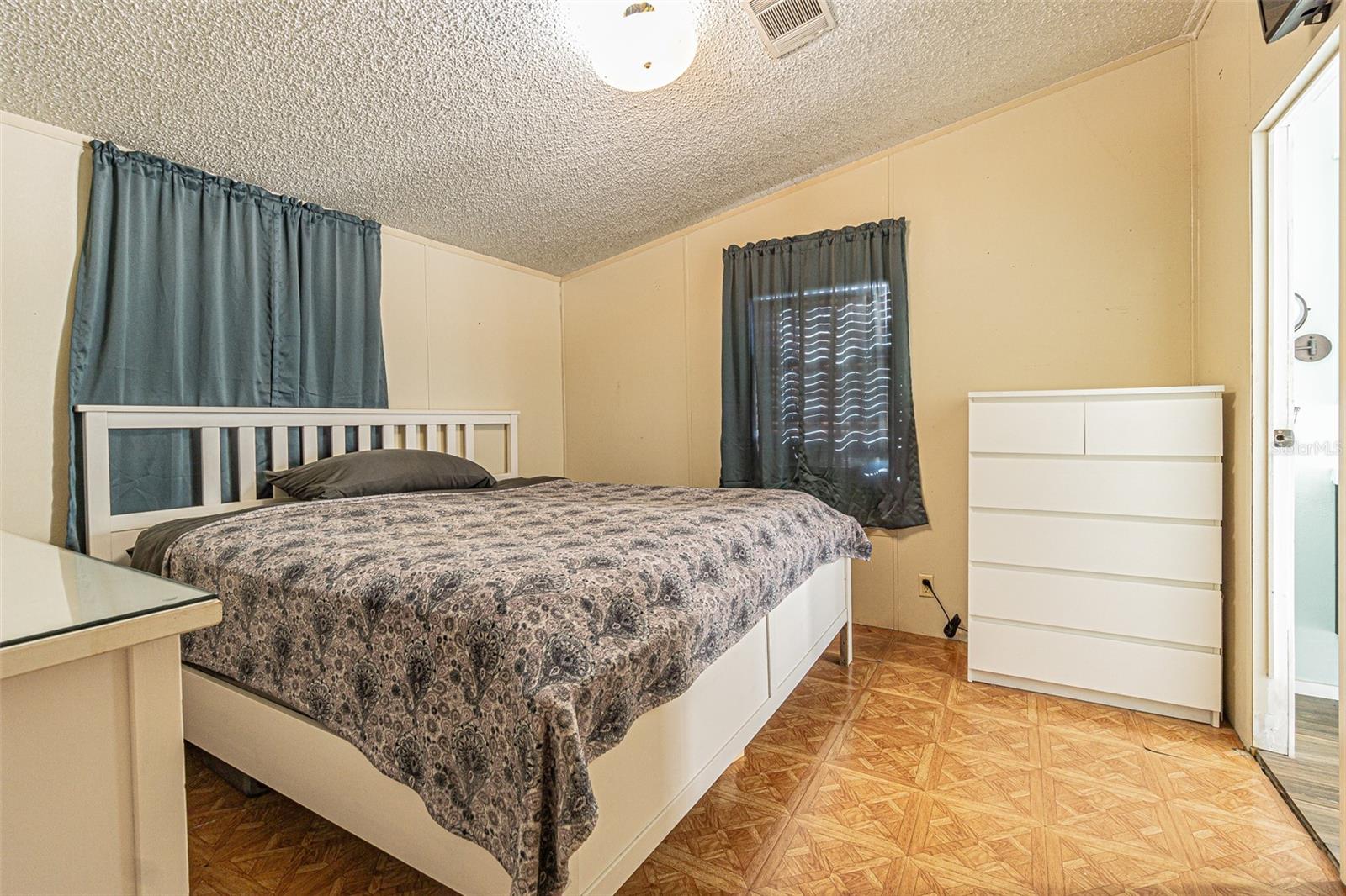 712 21ST AVE SE, RUSKIN, FL, 33570
