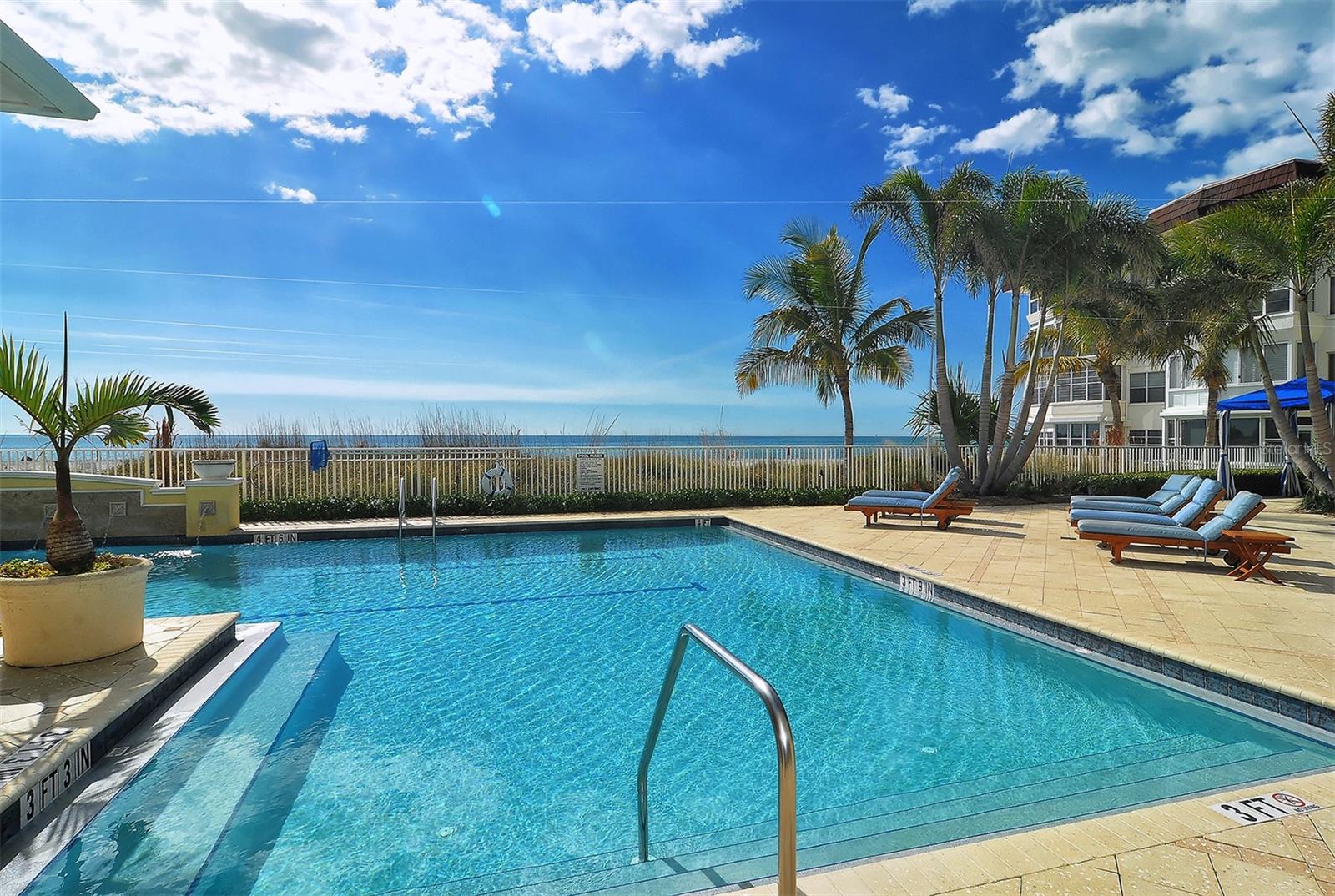 2050 BENJAMIN FRANKLIN DR #B904, SARASOTA, FL, 34236