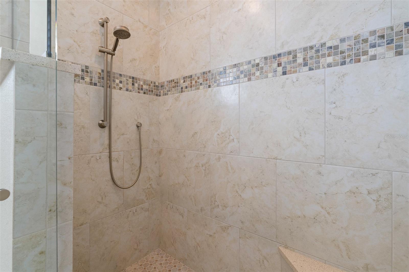 566 PORT BENDRES DR, PUNTA GORDA, FL, 33950