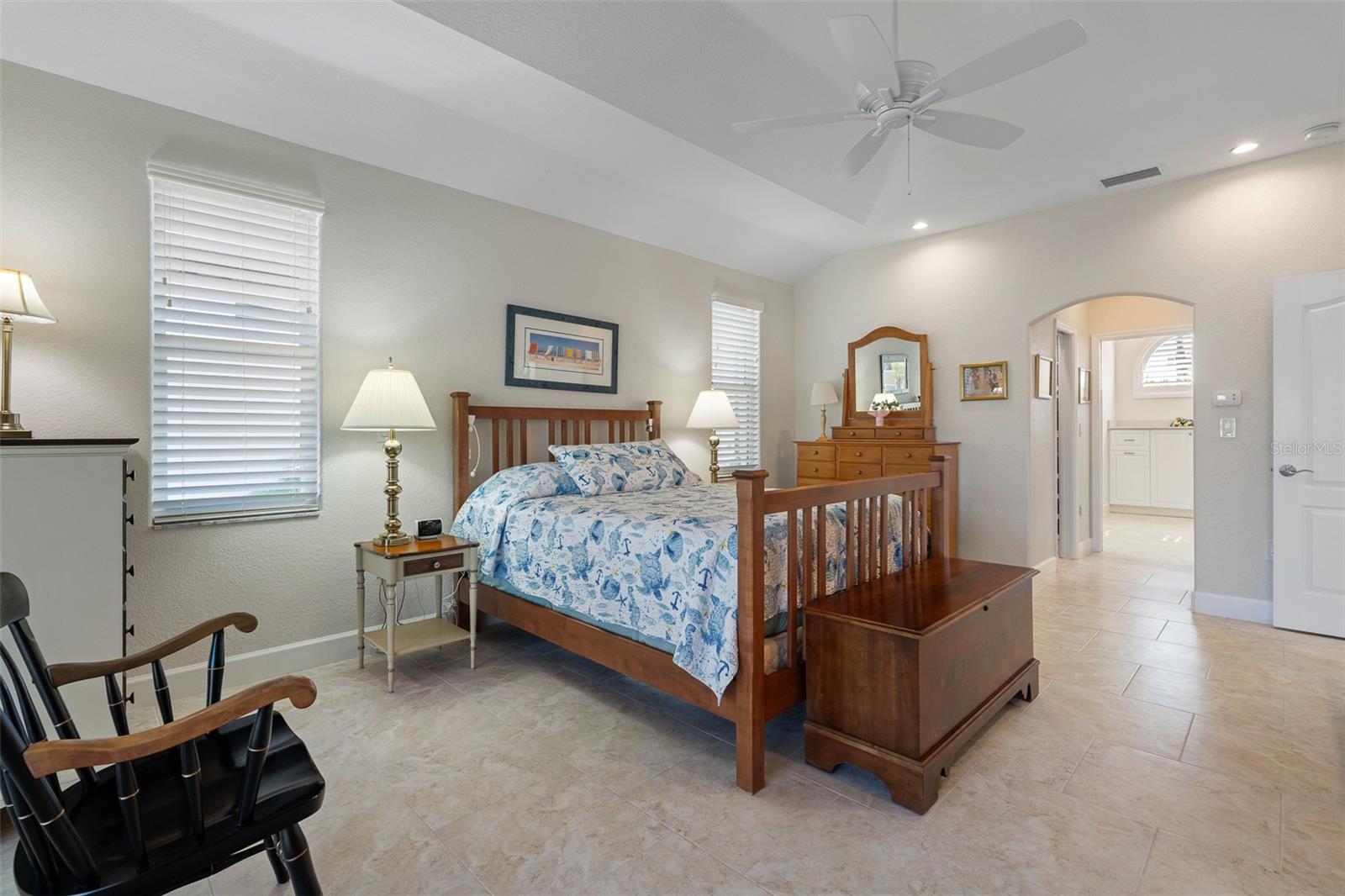 566 PORT BENDRES DR, PUNTA GORDA, FL, 33950