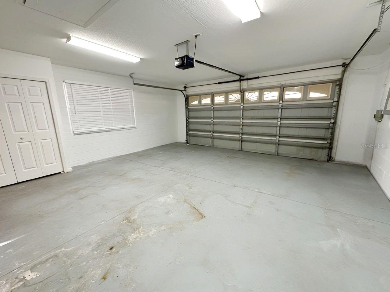 33042 LAKE BEND CIR, LEESBURG, FL, 34788
