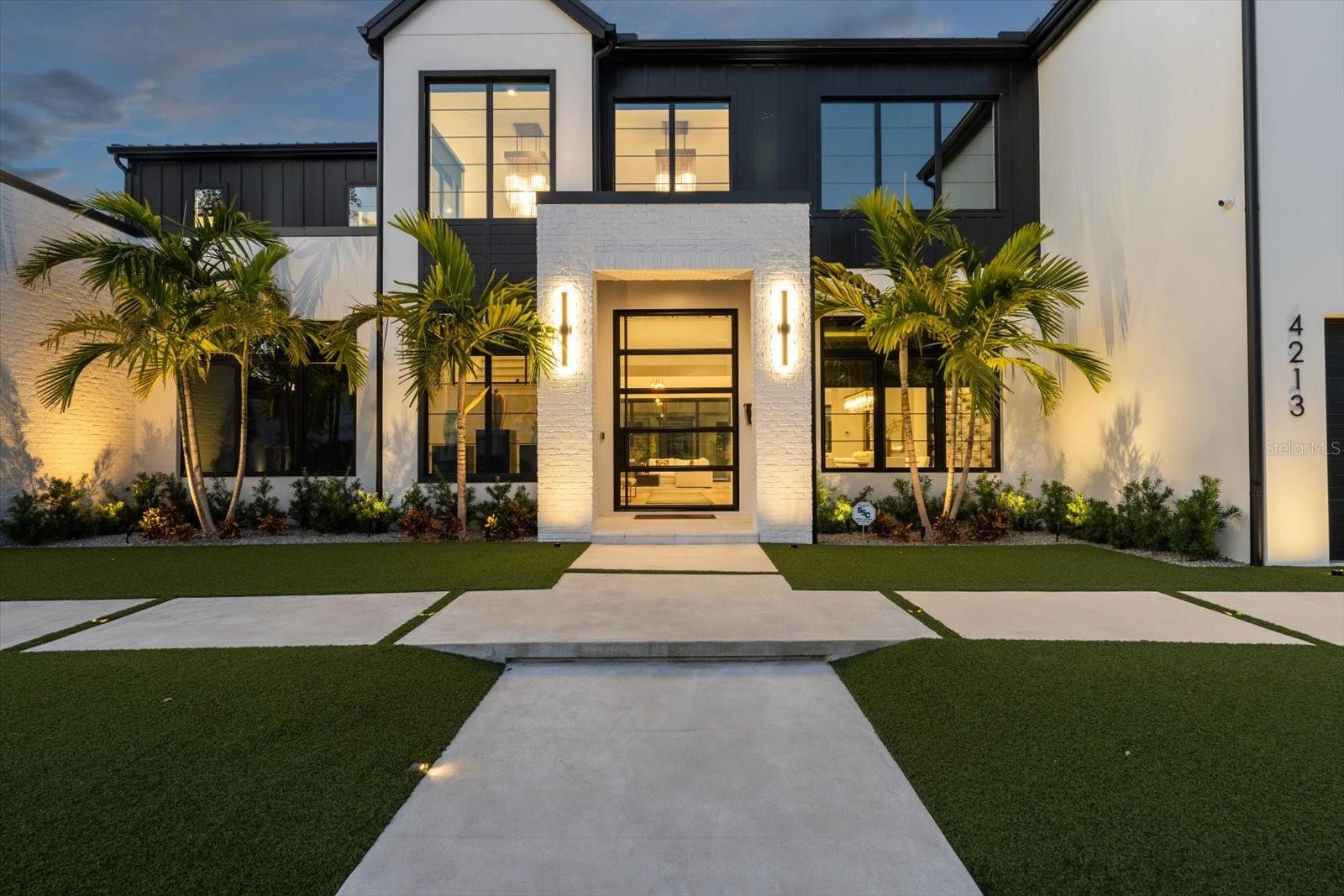 4213 W CULBREATH AVE, TAMPA, FL, 33609