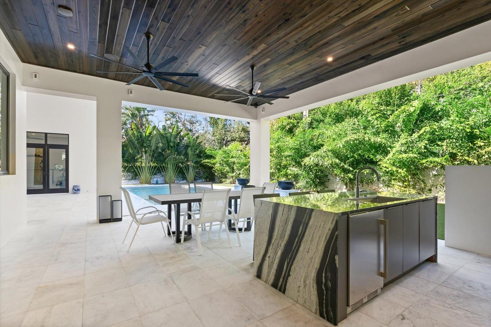4213 W CULBREATH AVE, TAMPA, FL, 33609