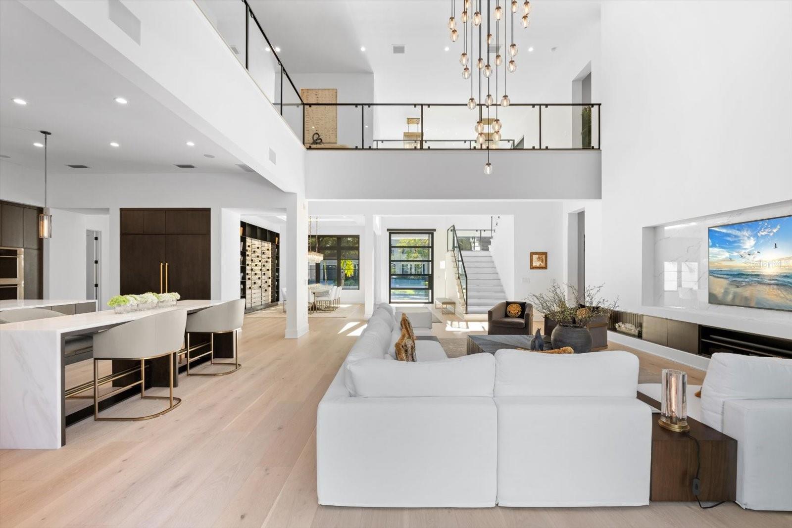 4213 W CULBREATH AVE, TAMPA, FL, 33609