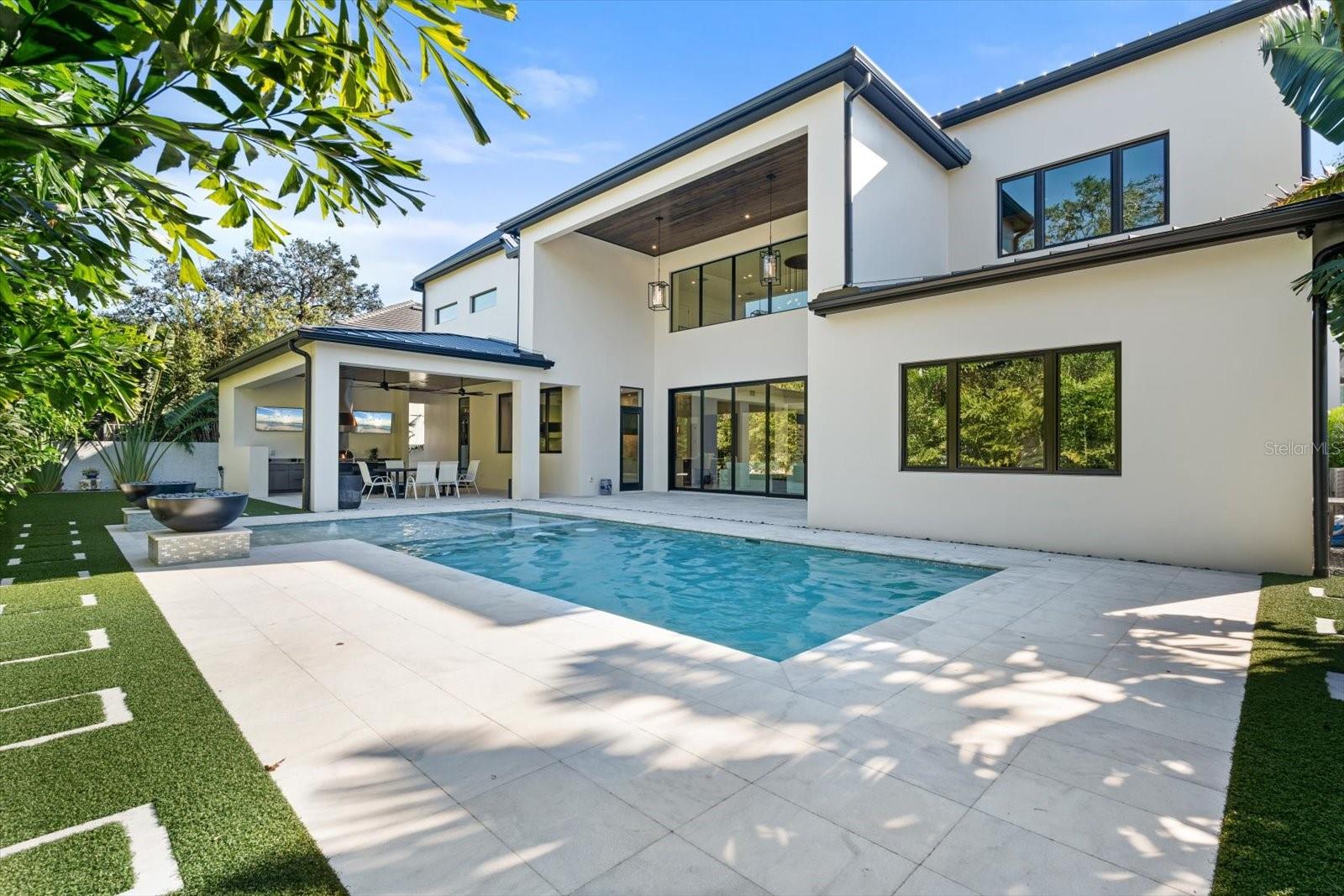4213 W CULBREATH AVE, TAMPA, FL, 33609