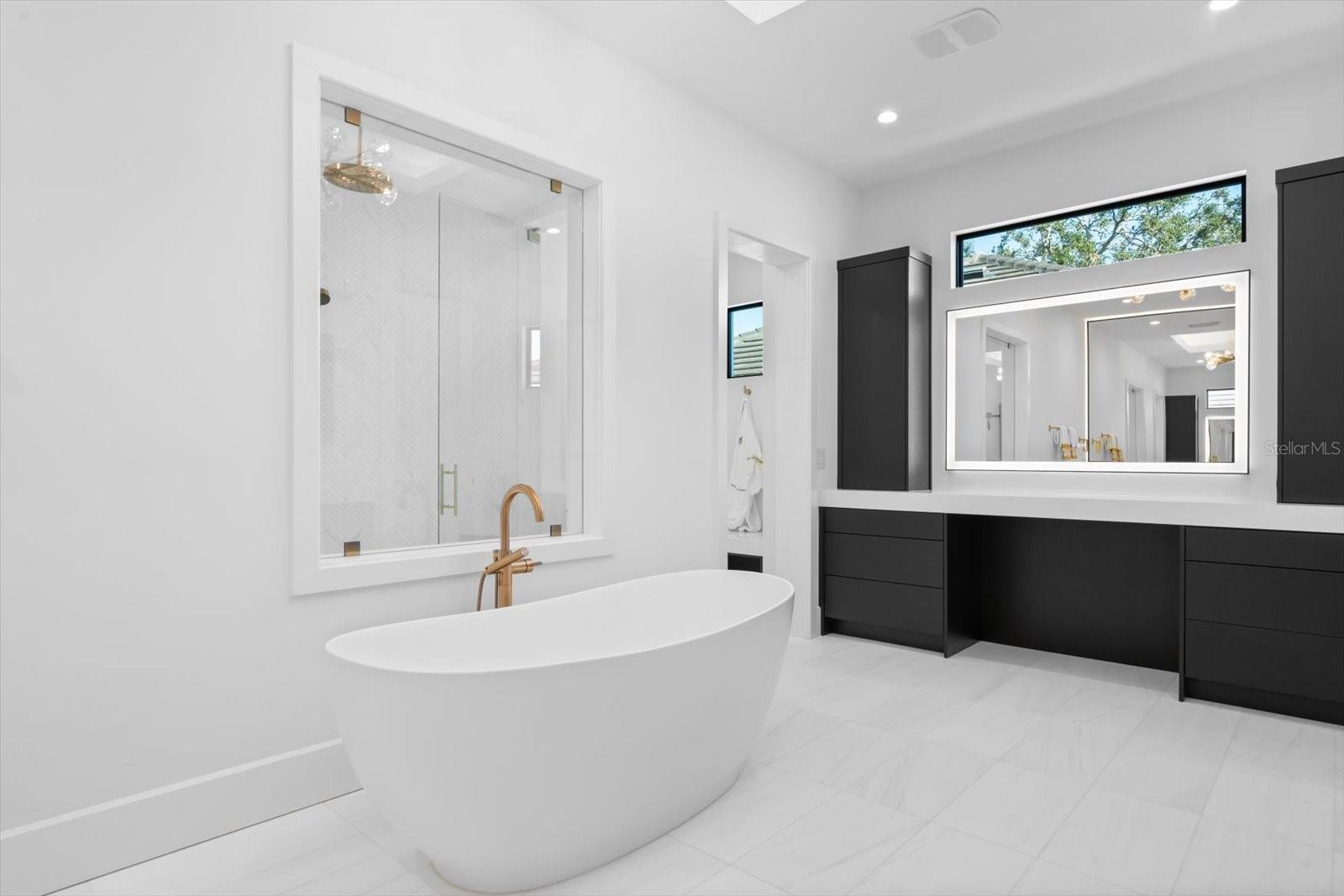 4213 W CULBREATH AVE, TAMPA, FL, 33609