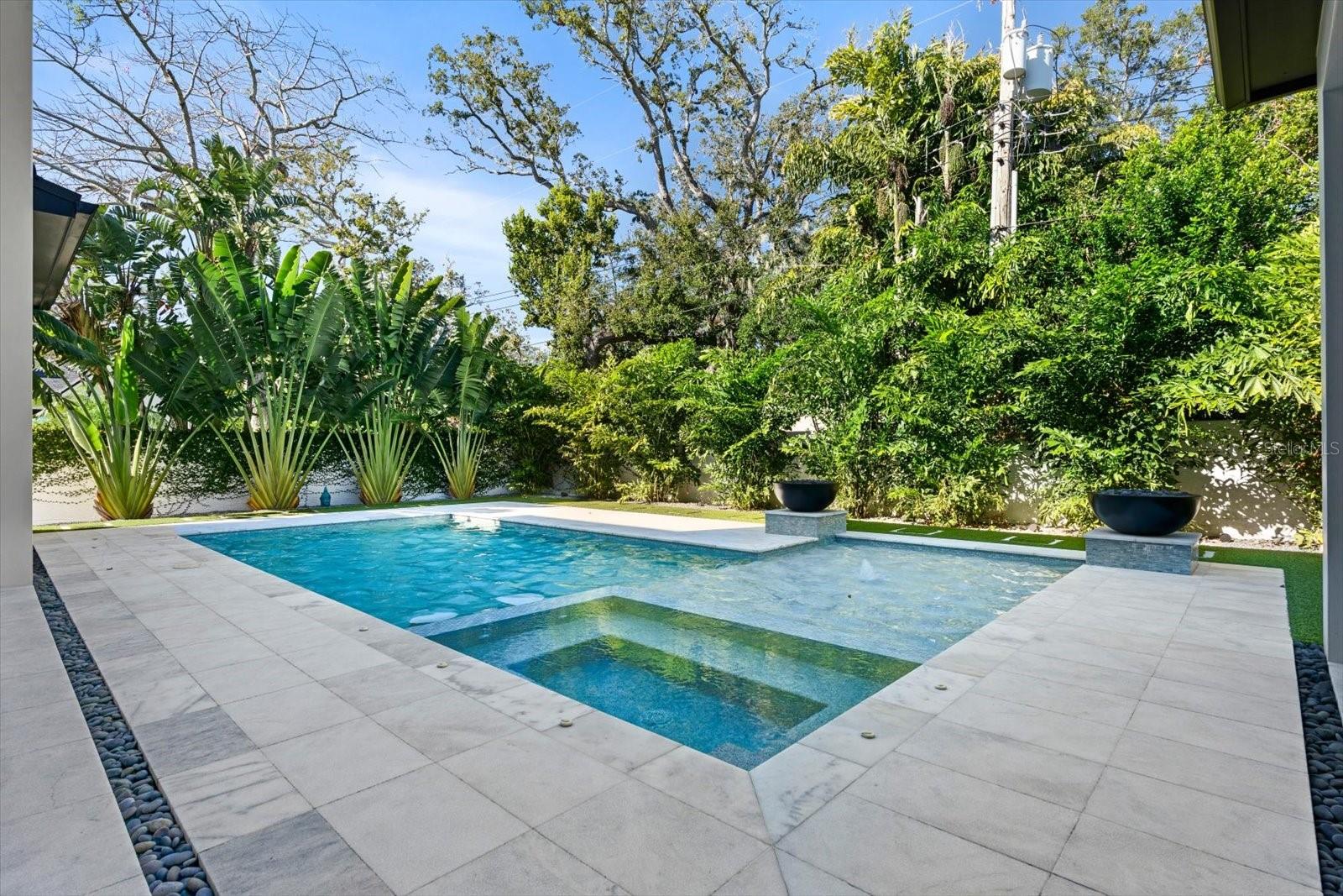 4213 W CULBREATH AVE, TAMPA, FL, 33609