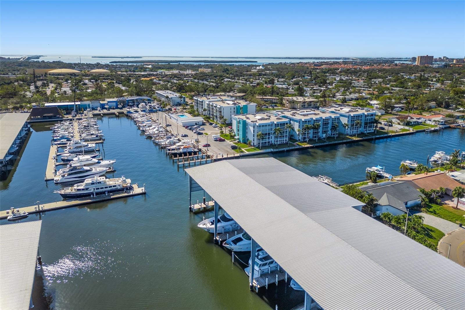 4900 38TH WAY S #305, ST PETERSBURG, FL, 33711