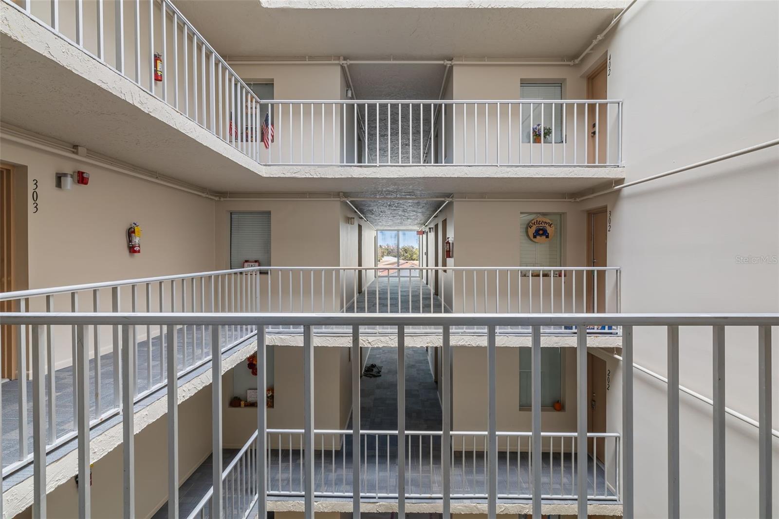 4900 38TH WAY S #305, ST PETERSBURG, FL, 33711