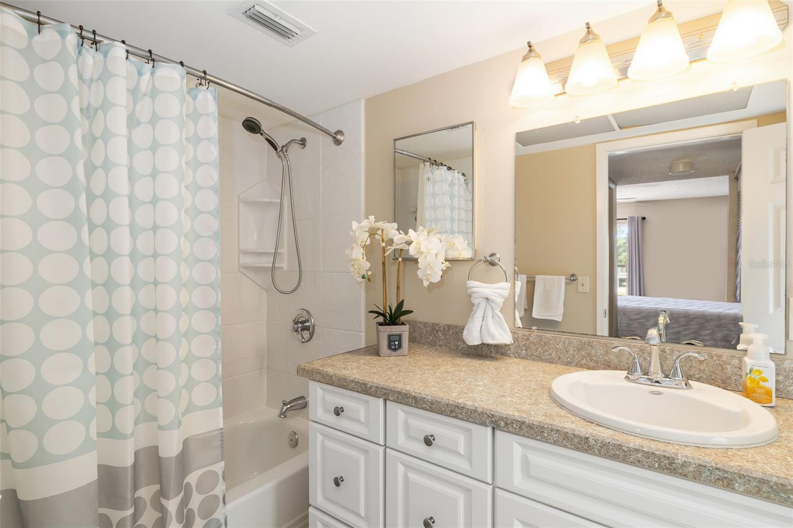 4900 38TH WAY S #305, ST PETERSBURG, FL, 33711