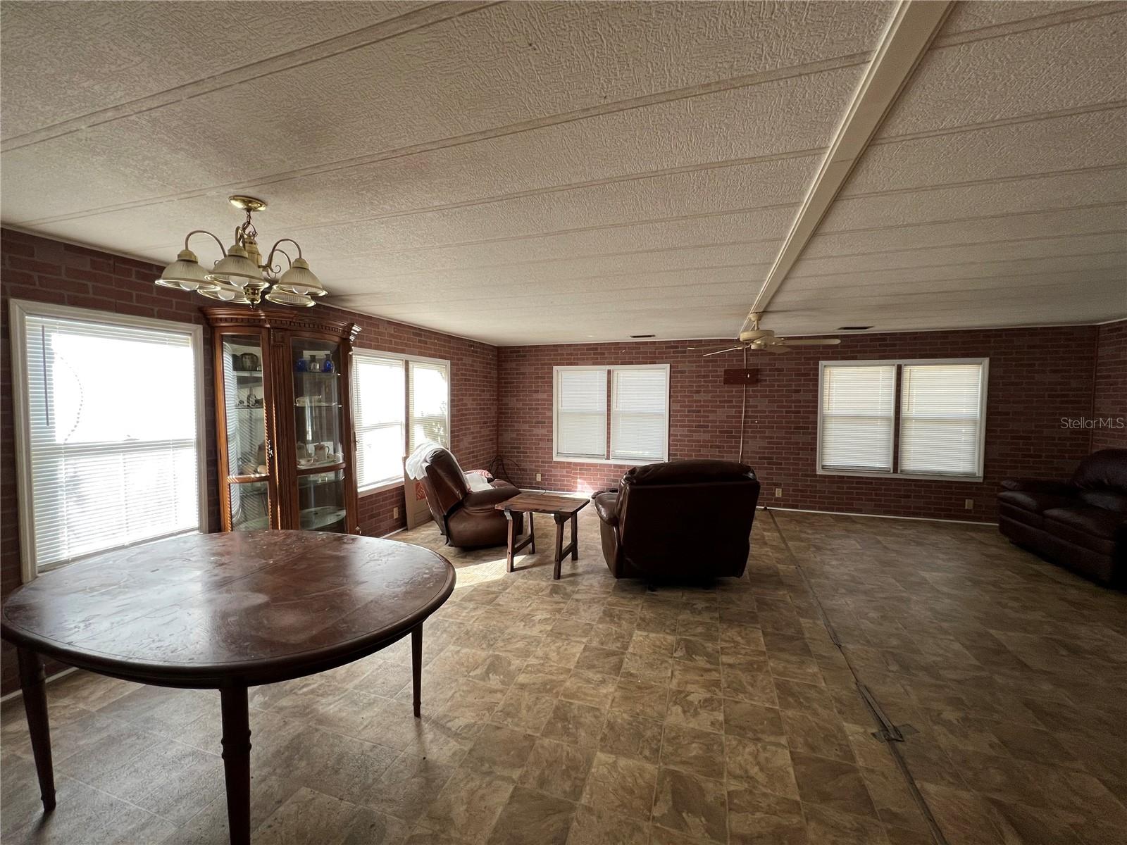 79 N BOBWHITE RD, WILDWOOD, FL, 34785