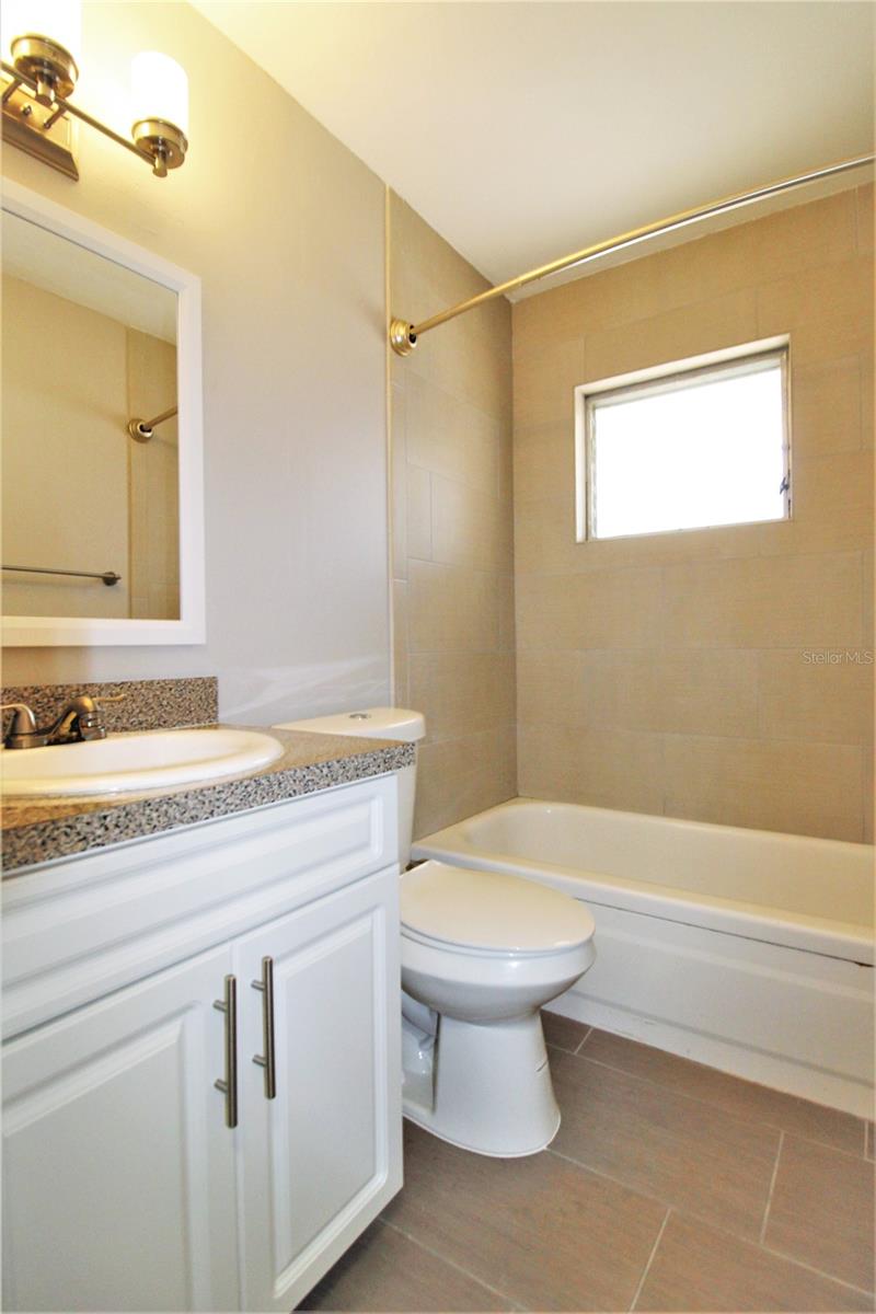 3001 BEE RIDGE RD #206, SARASOTA, FL, 34239