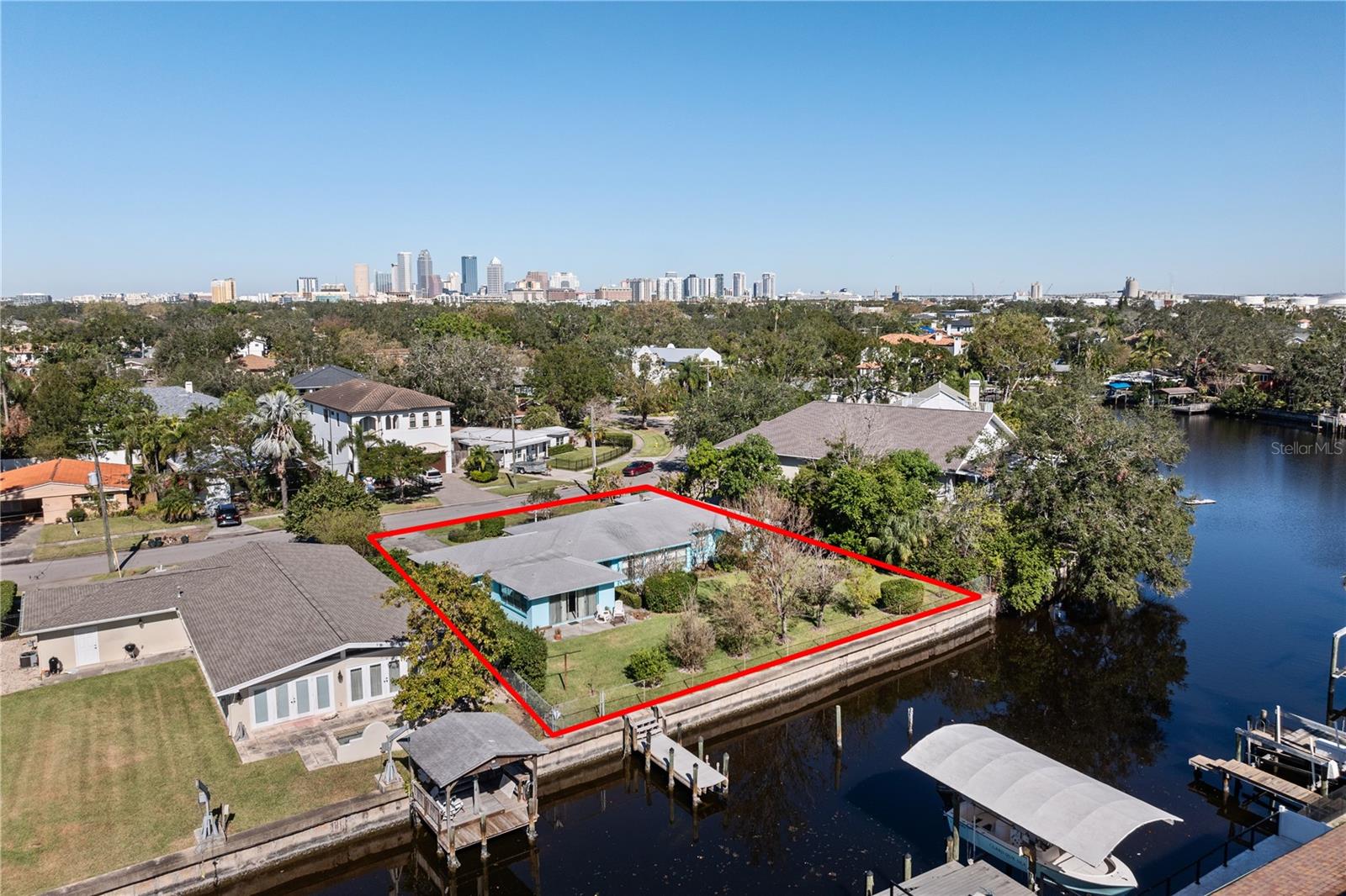 545 SUWANEE CIR, TAMPA, FL, 33606