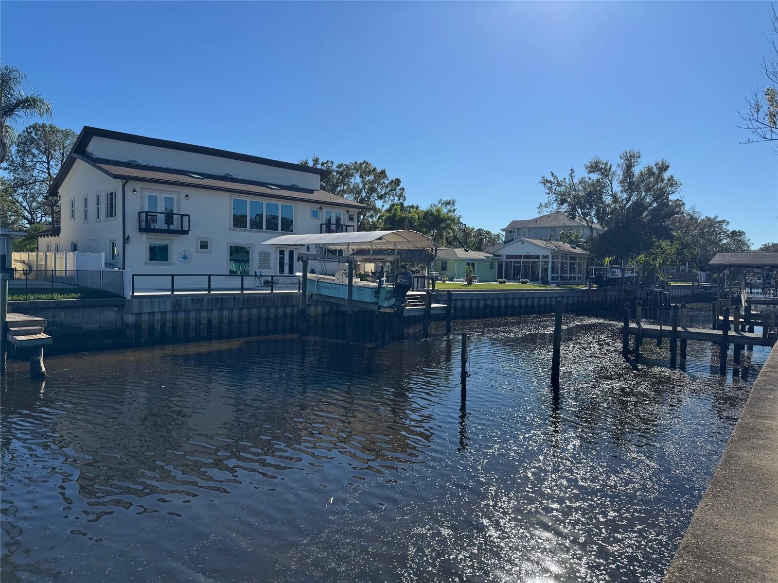 545 SUWANEE CIR, TAMPA, FL, 33606