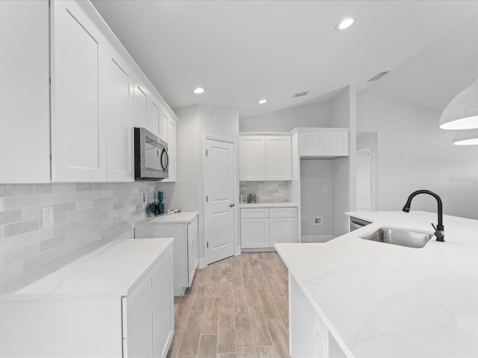 13541 JERONIMO LN, PORT CHARLOTTE, FL, 33981