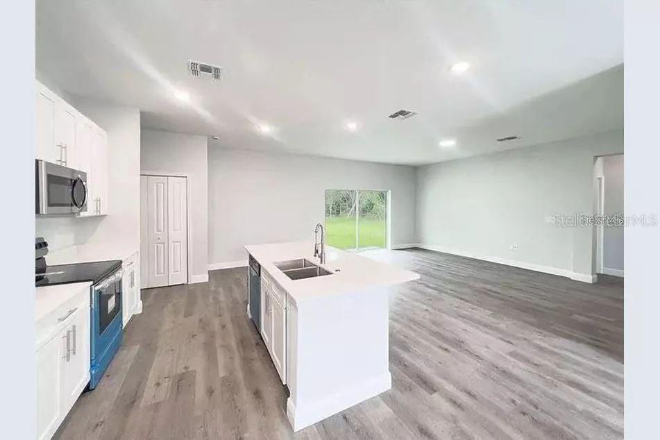 3018 AUBURN BLVD, PORT CHARLOTTE, FL, 33948