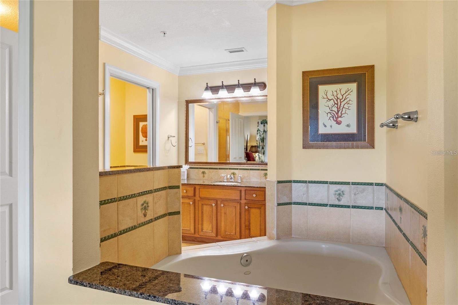 1598 HERITAGE CROSSING CT #102, REUNION, FL, 34747