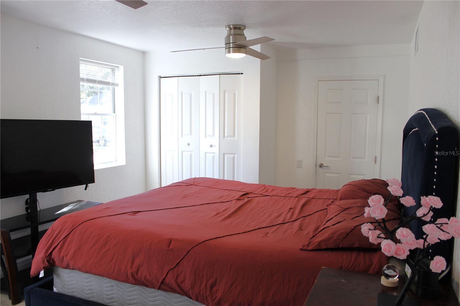 2145 E UNIVERSITY AVE, GAINESVILLE, FL, 32641