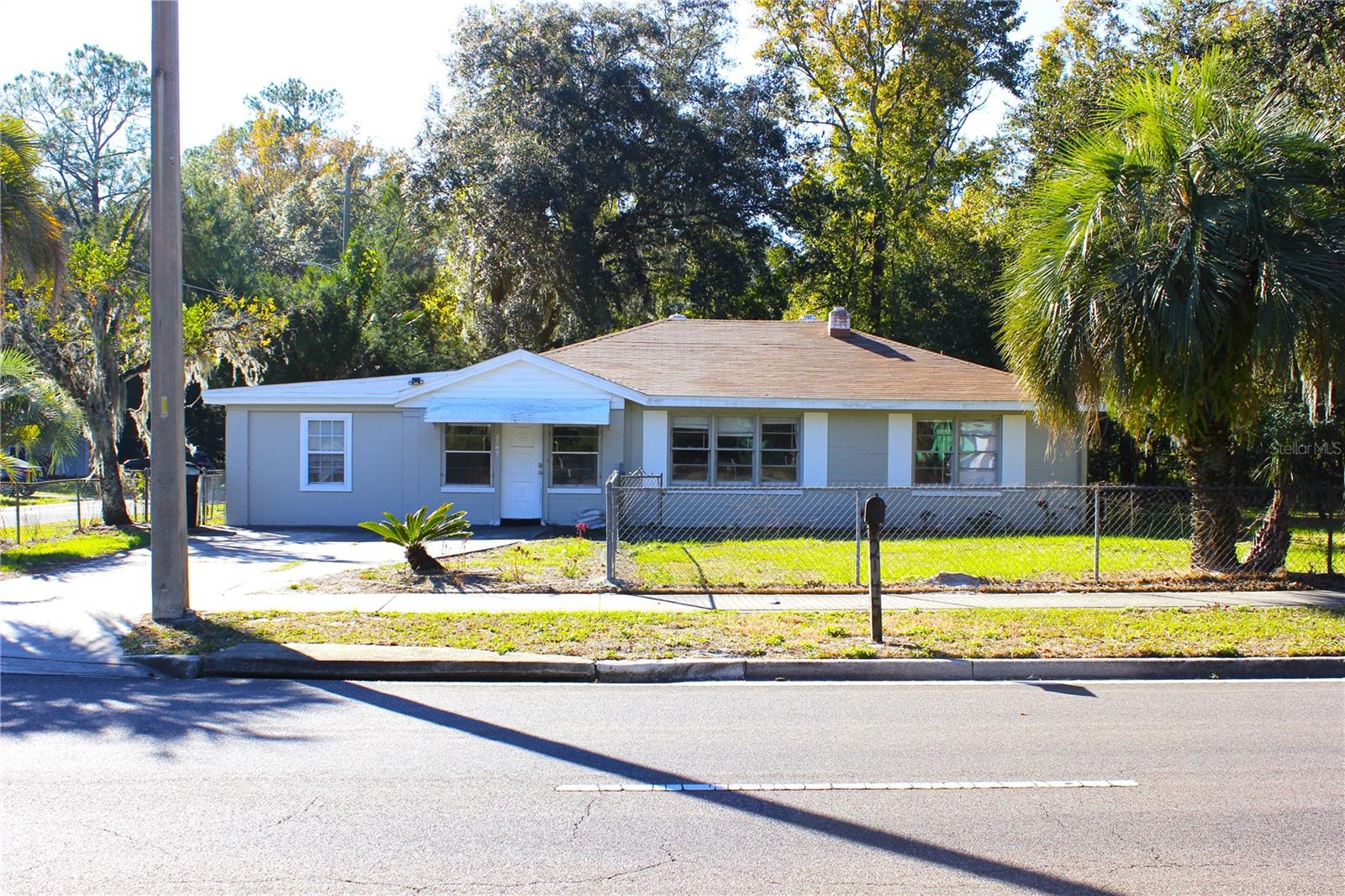 2145 E UNIVERSITY AVE, GAINESVILLE, FL, 32641