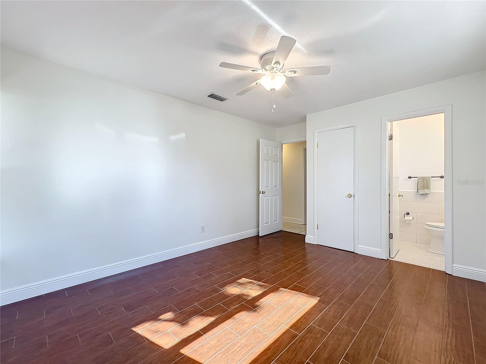 705 BEVERLY AVE, ALTAMONTE SPRINGS, FL, 32701