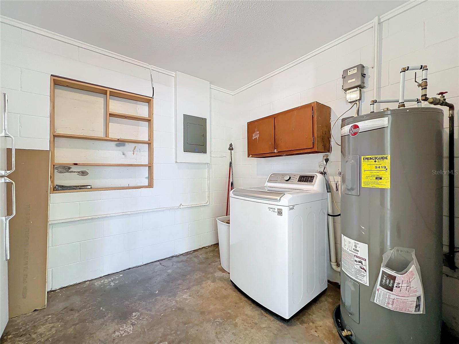 705 BEVERLY AVE, ALTAMONTE SPRINGS, FL, 32701
