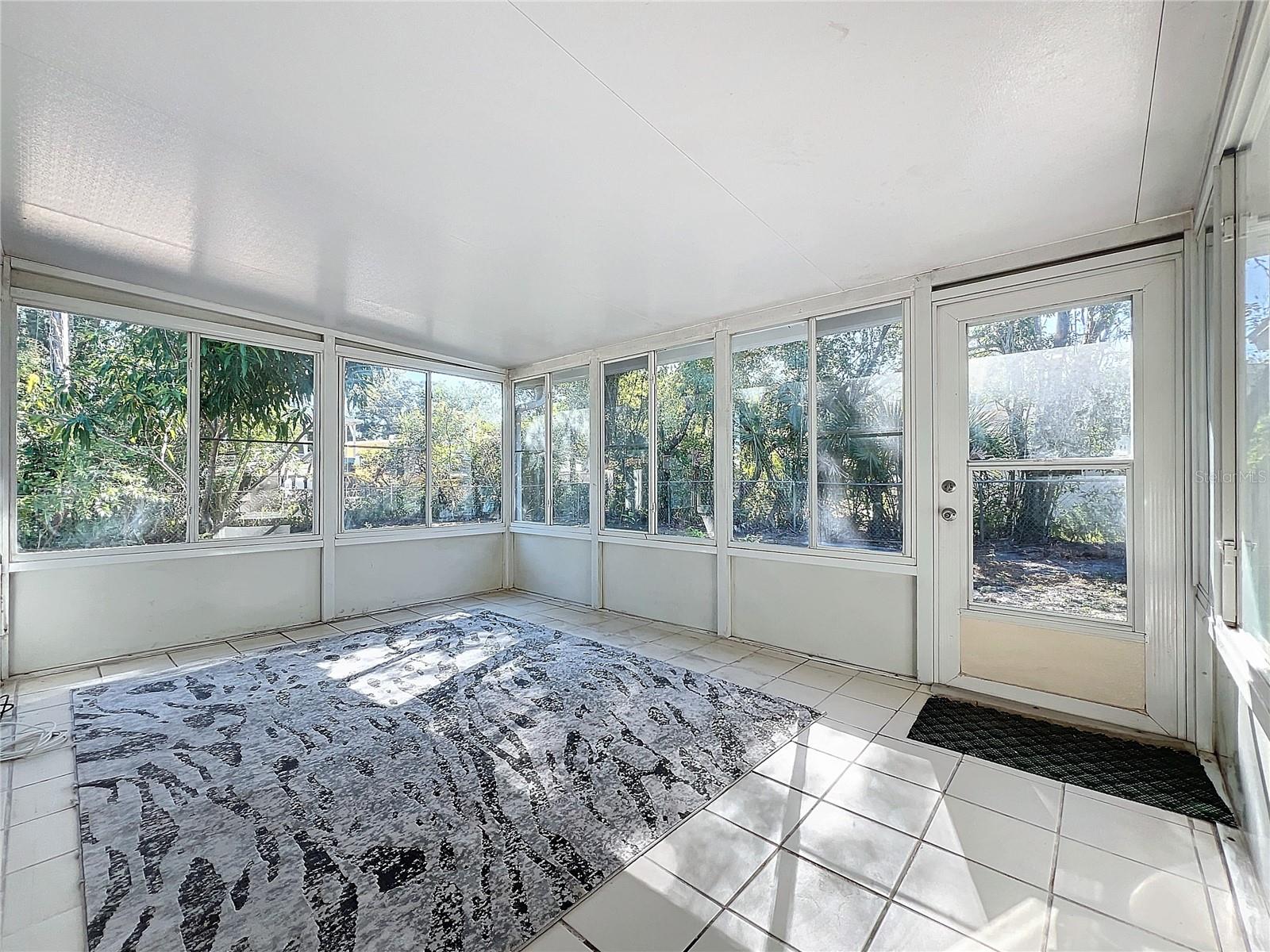 705 BEVERLY AVE, ALTAMONTE SPRINGS, FL, 32701
