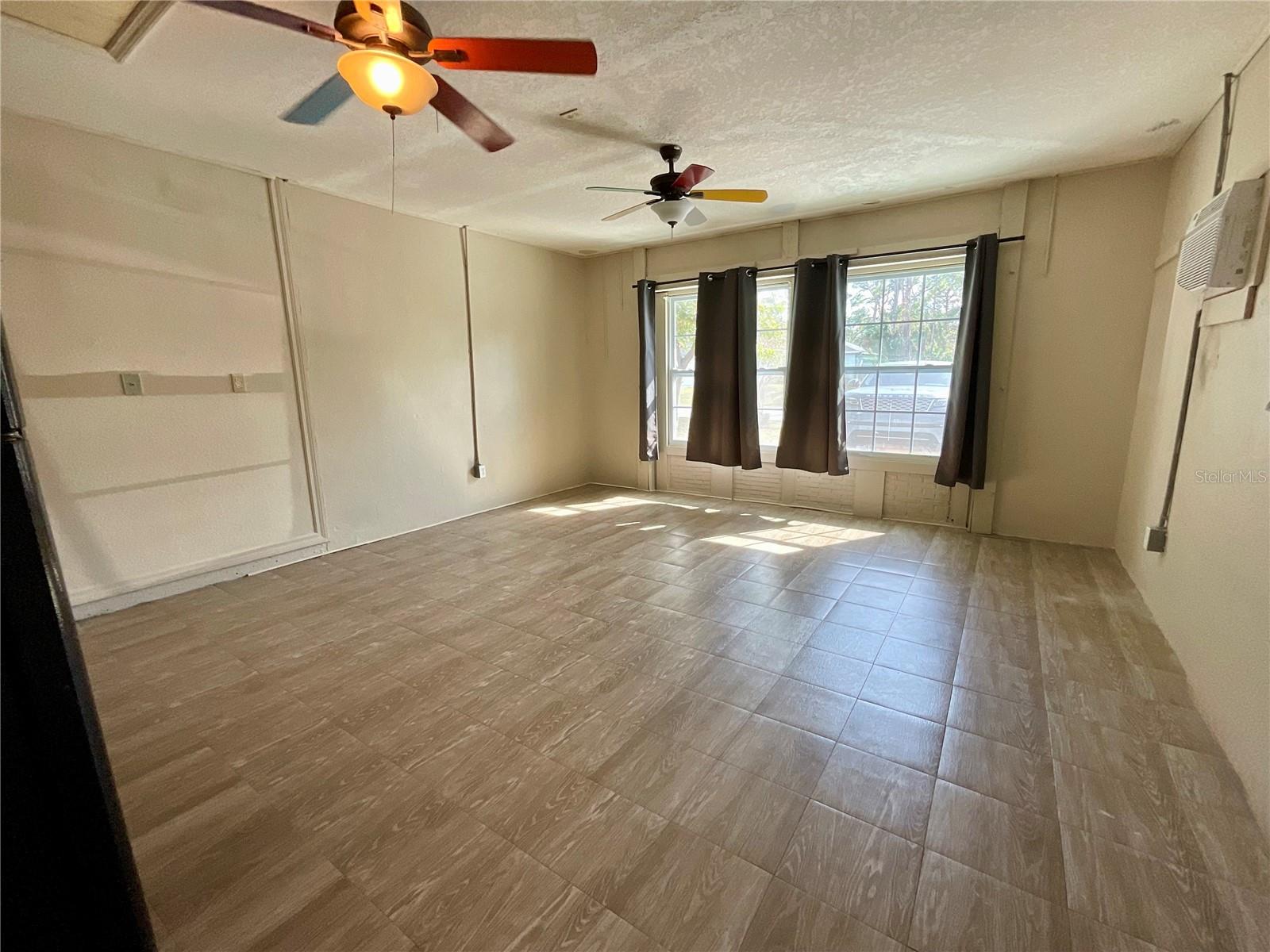 14454 NW CHAMBERLAIN BLVD, PORT CHARLOTTE, FL, 33953