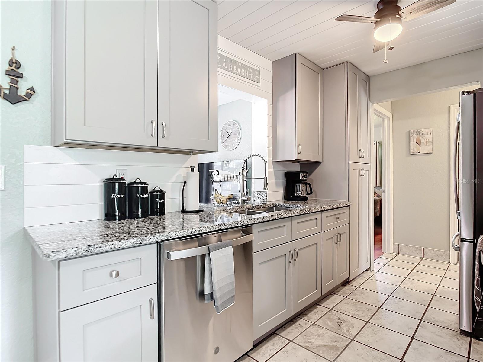 14454 NW CHAMBERLAIN BLVD, PORT CHARLOTTE, FL, 33953