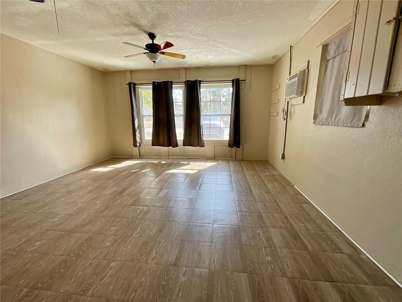 14454 NW CHAMBERLAIN BLVD, PORT CHARLOTTE, FL, 33953
