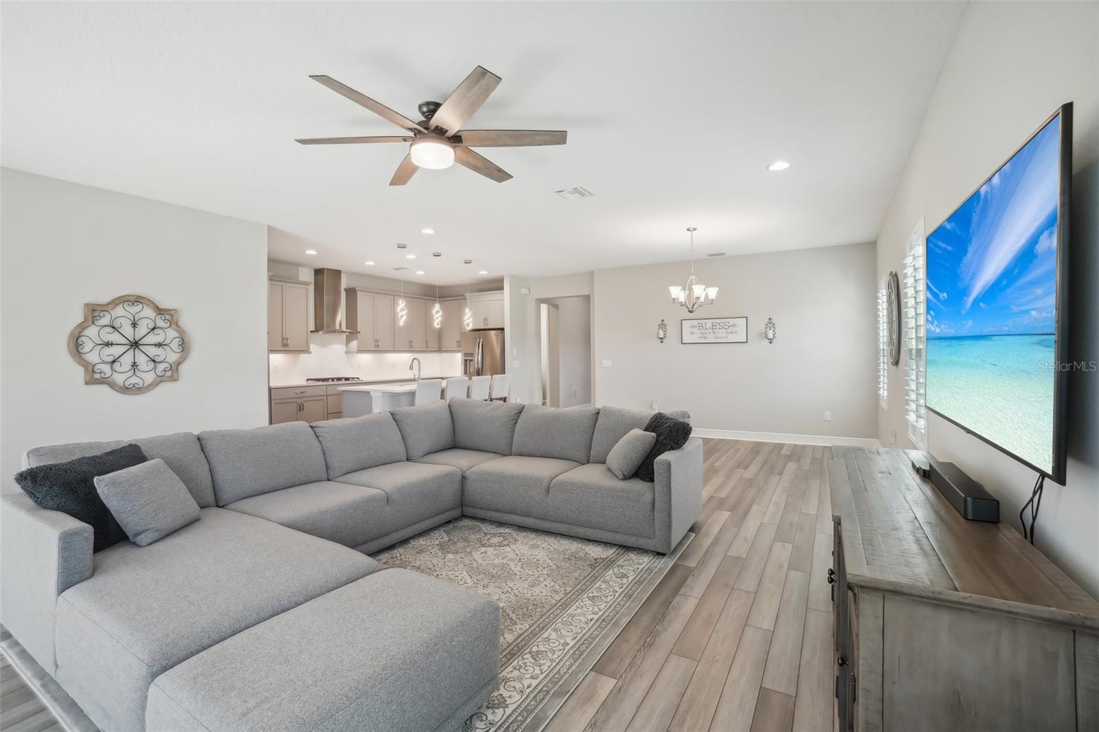 8303 DOVE BOG TER, PARRISH, FL, 34219
