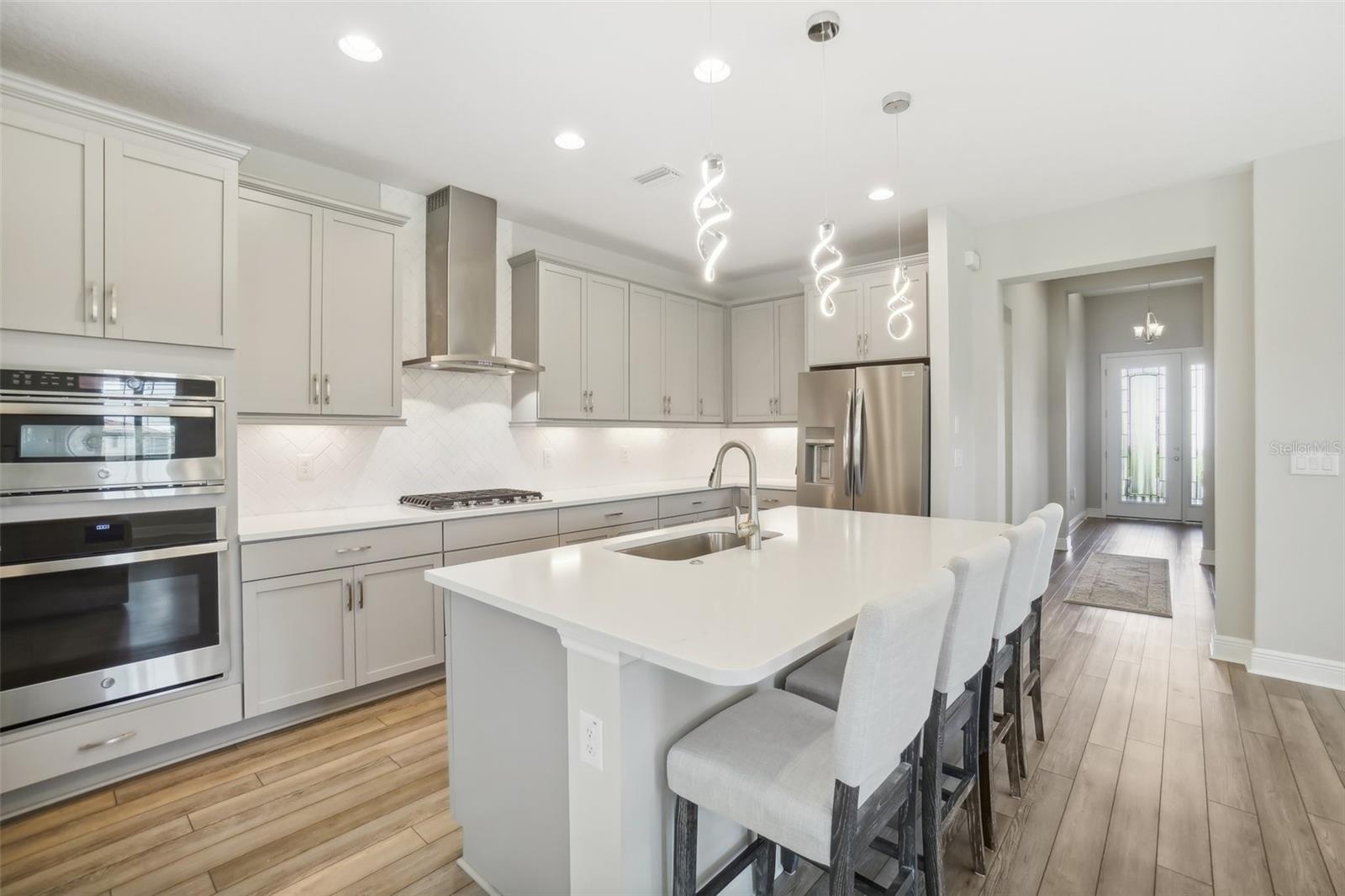 8303 DOVE BOG TER, PARRISH, FL, 34219