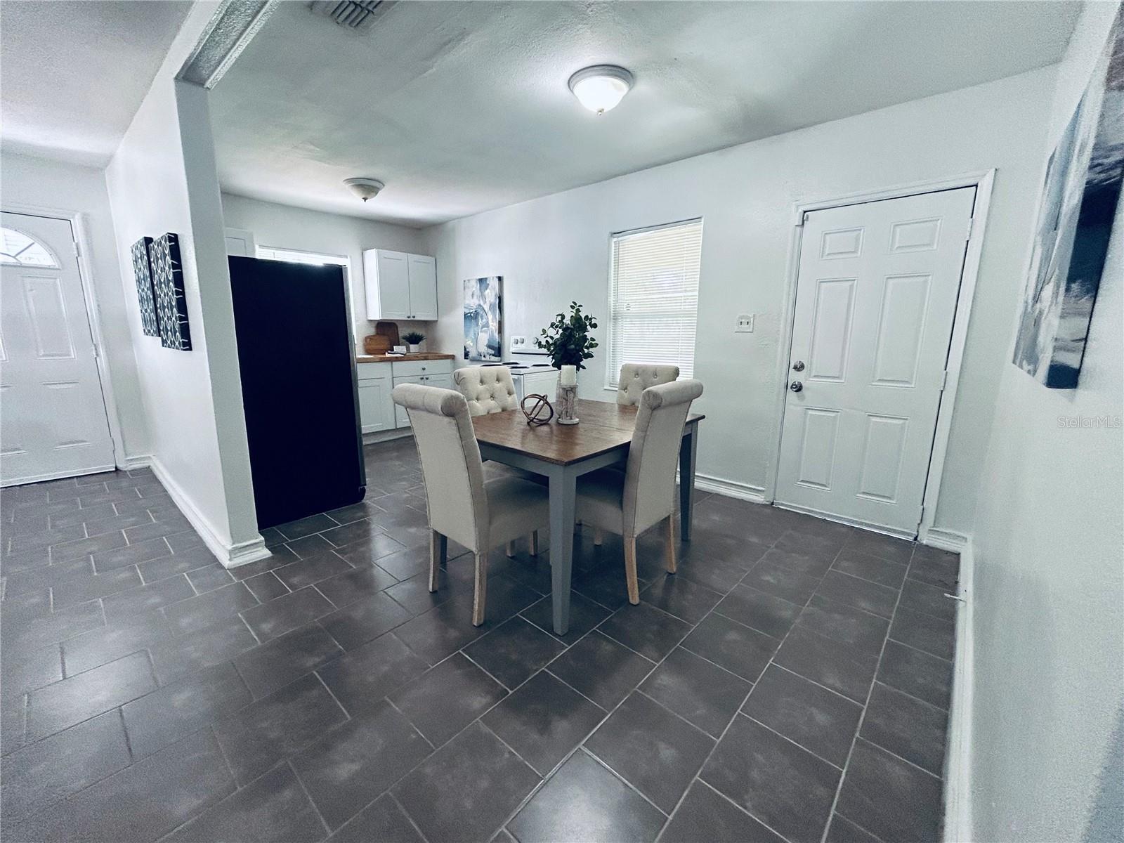 1719 E CAYUGA ST, TAMPA, FL, 33610