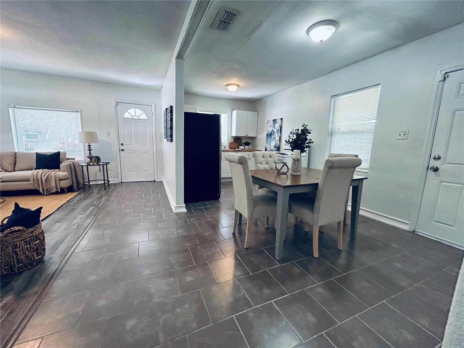 1719 E CAYUGA ST, TAMPA, FL, 33610