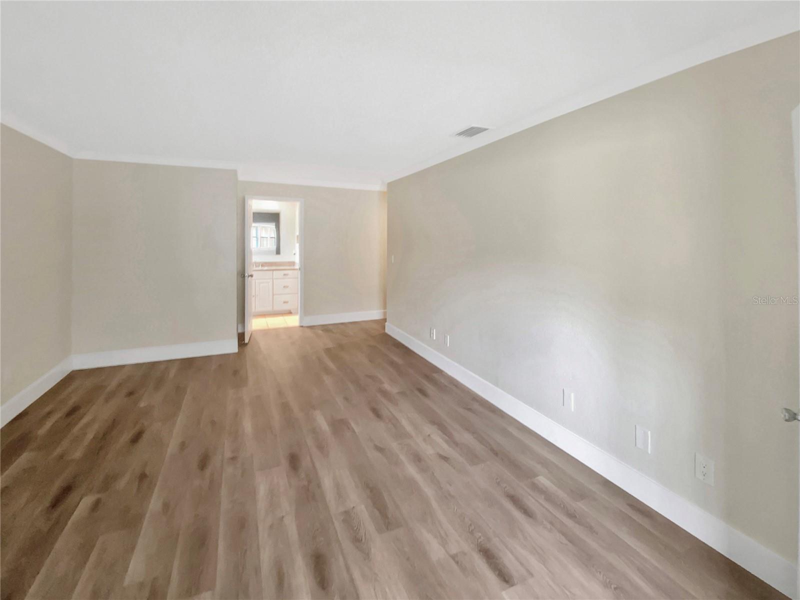 2253 HERON CIR, CLEARWATER, FL, 33762