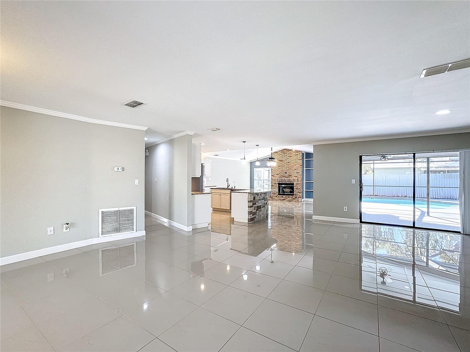 12345 YELLOW ROSE CIR, RIVERVIEW, FL, 33569