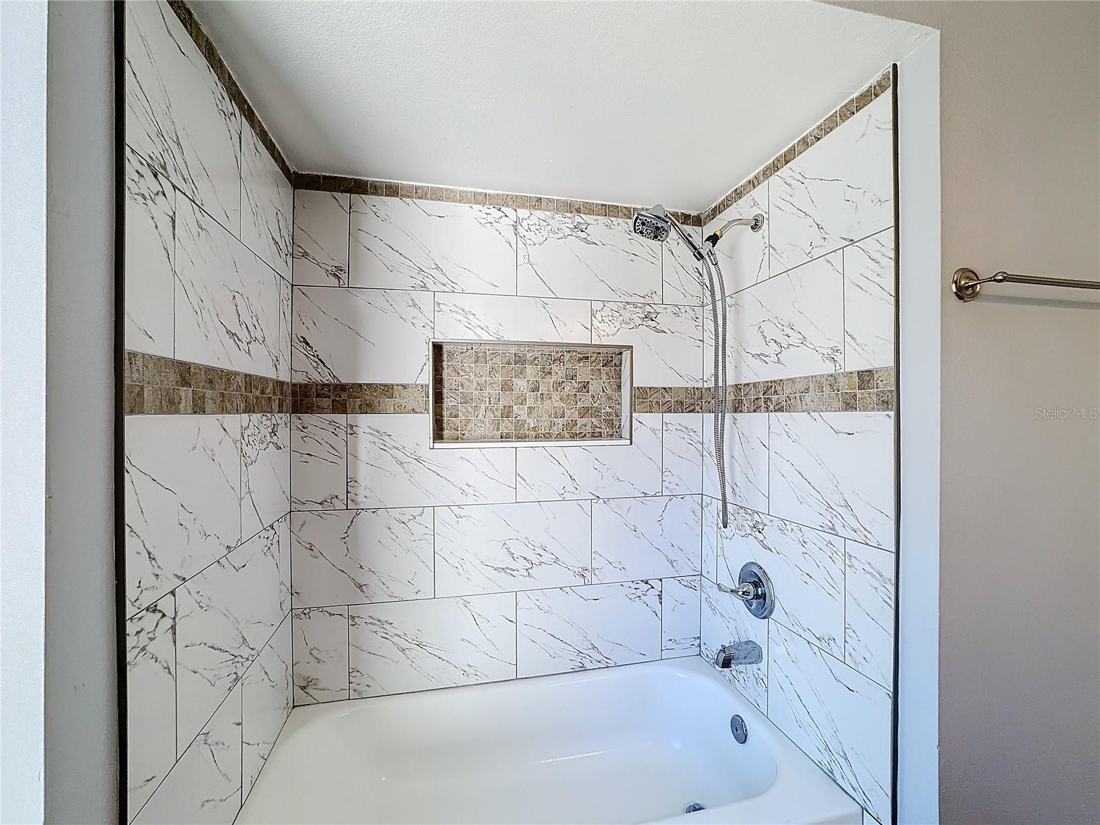 12345 YELLOW ROSE CIR, RIVERVIEW, FL, 33569