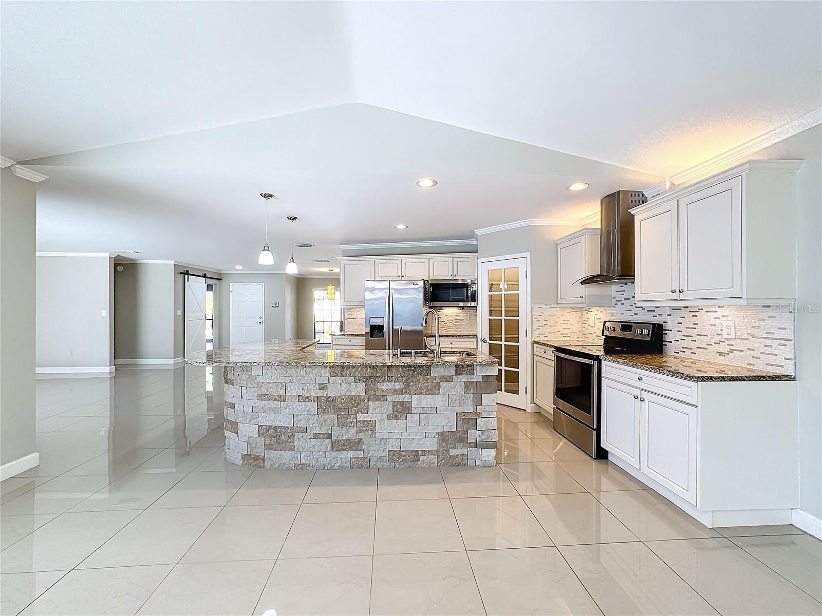 12345 YELLOW ROSE CIR, RIVERVIEW, FL, 33569