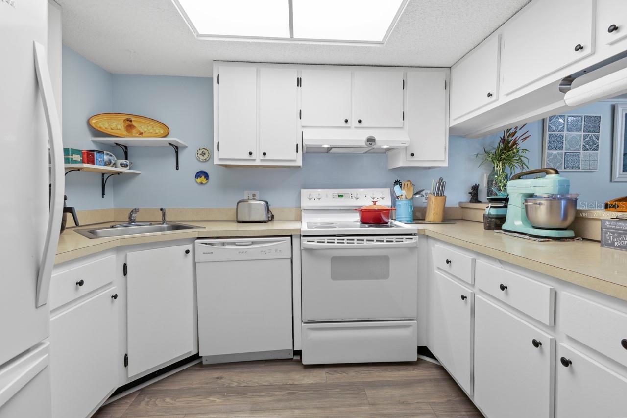 1515 FORREST NELSON BLVD #A 202, PORT CHARLOTTE, FL, 33952