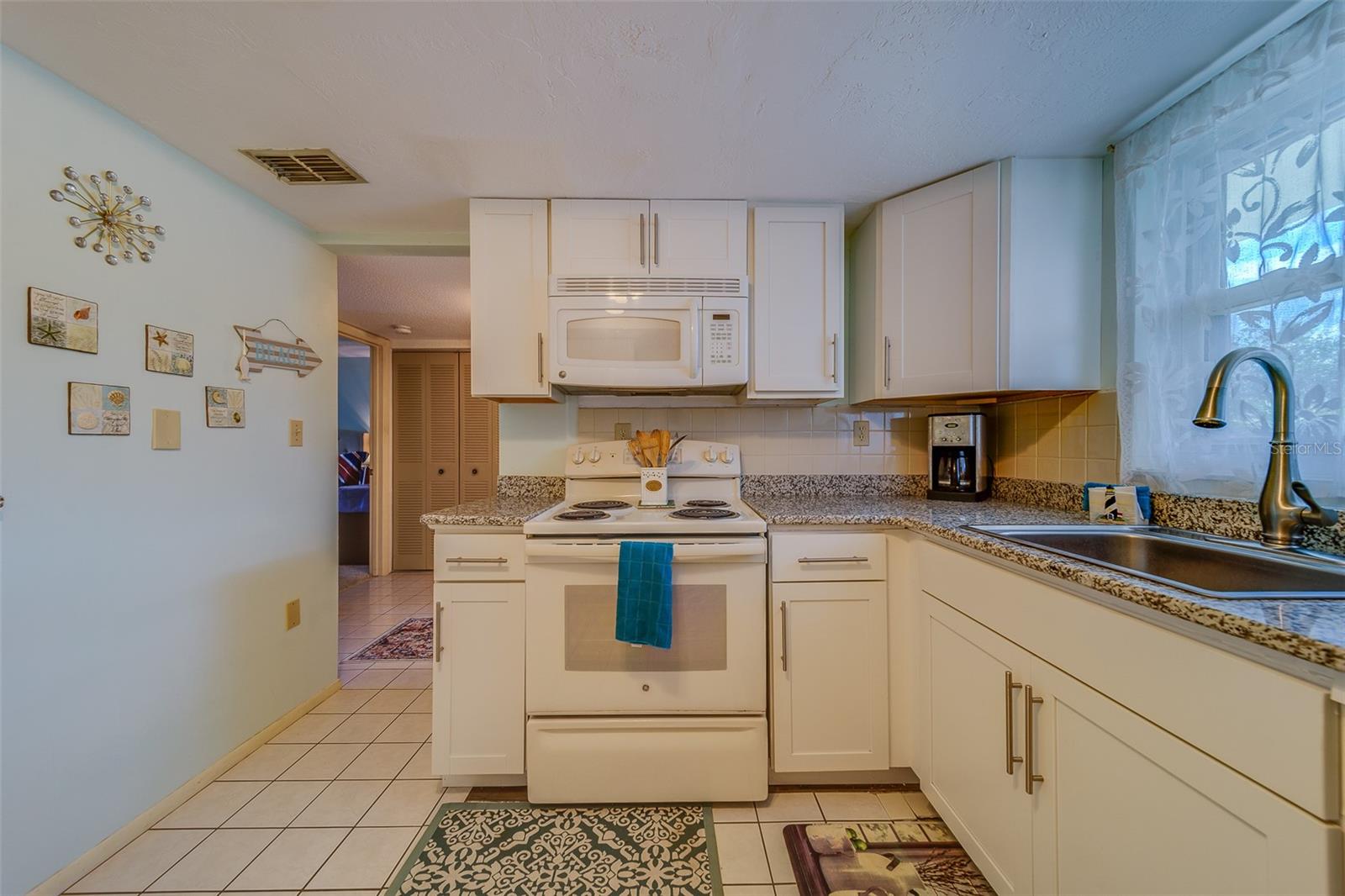 9815 47TH AVE N #202, ST PETERSBURG, FL, 33708