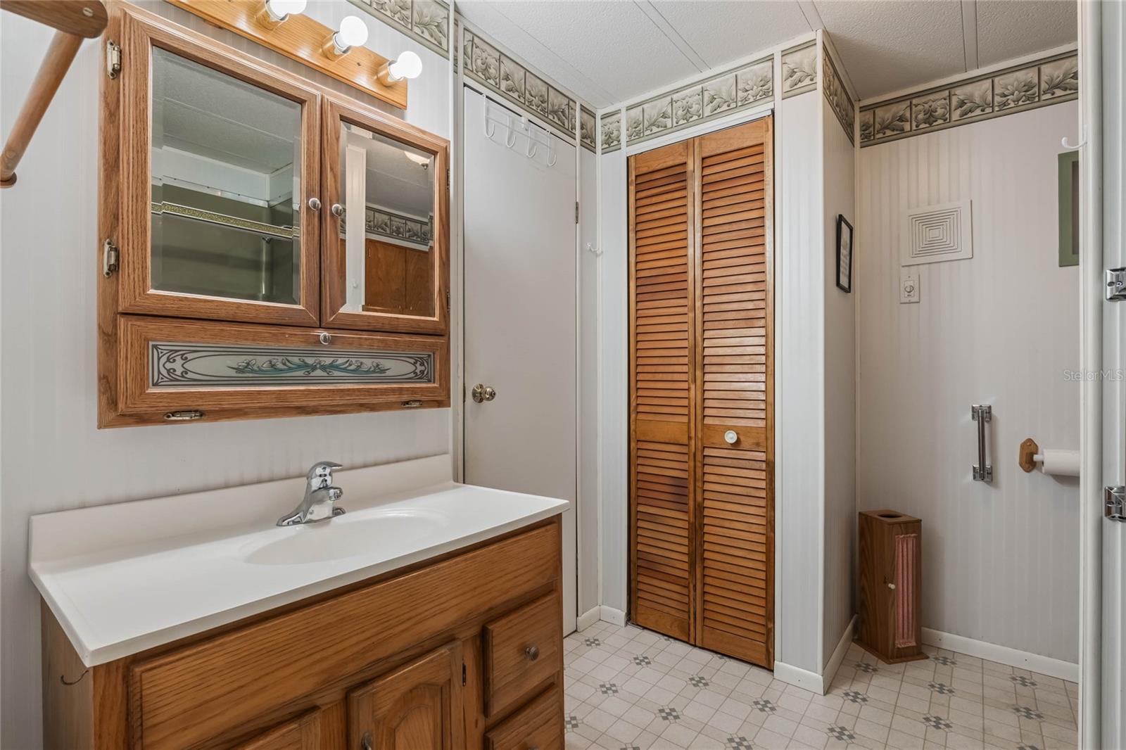 4179 WOODLAND CIR, DELAND, FL, 32724