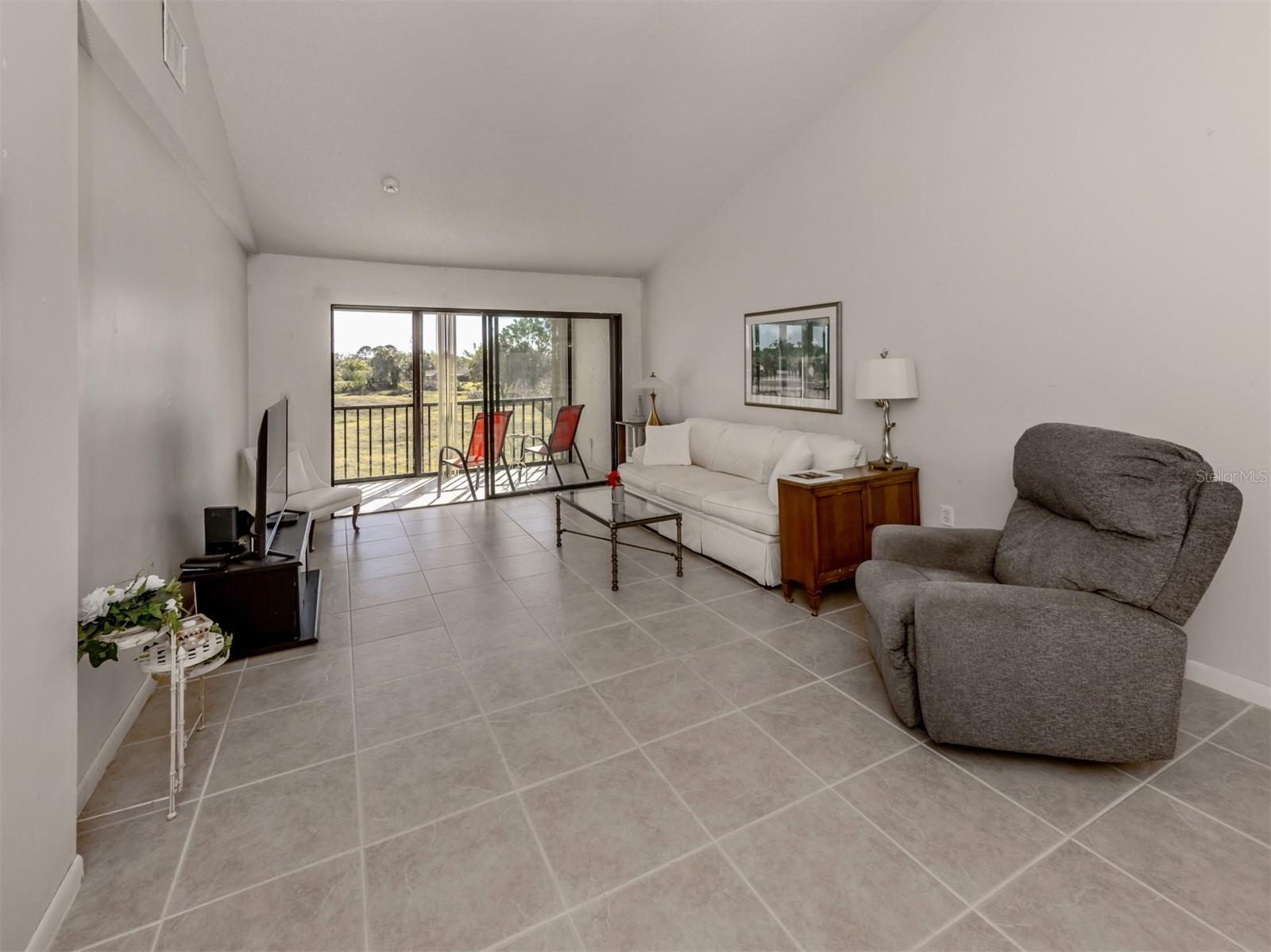 694 BIRD BAY DR W #137, VENICE, FL, 34285