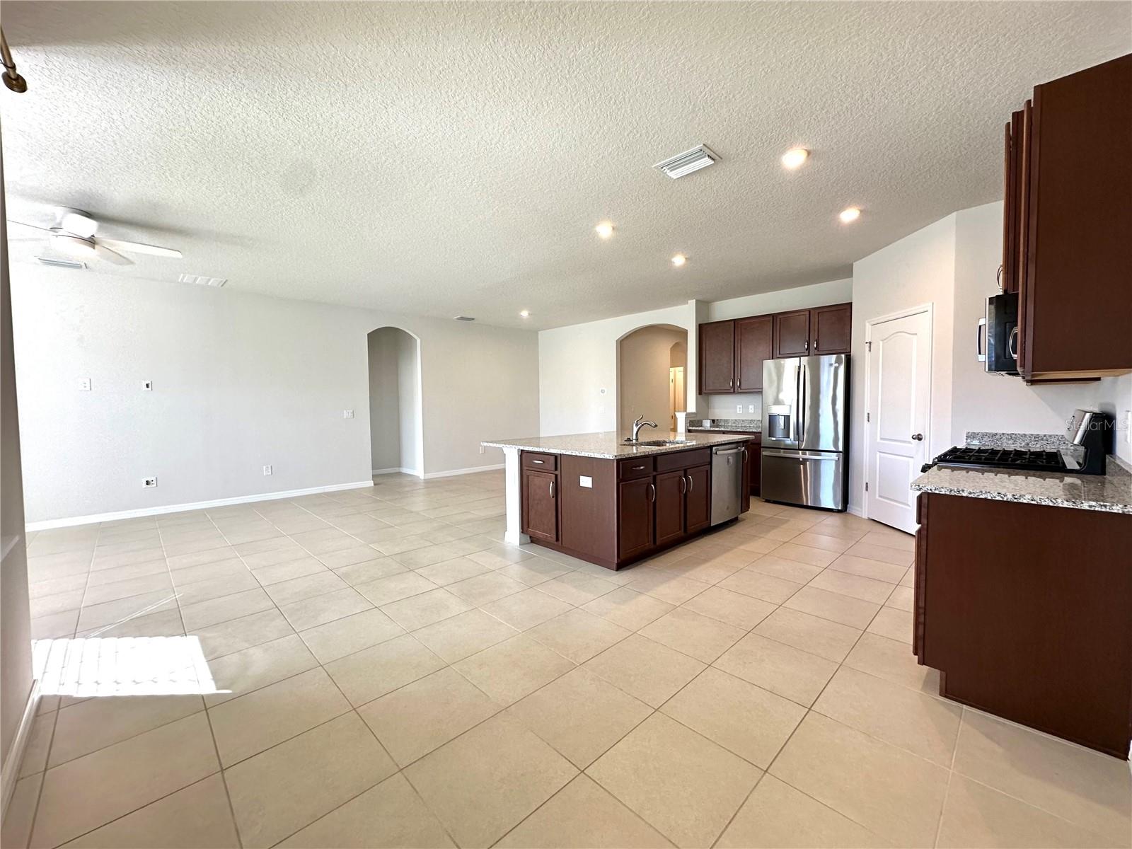 12108 BLUE PACIFIC DR, RIVERVIEW, FL, 33579