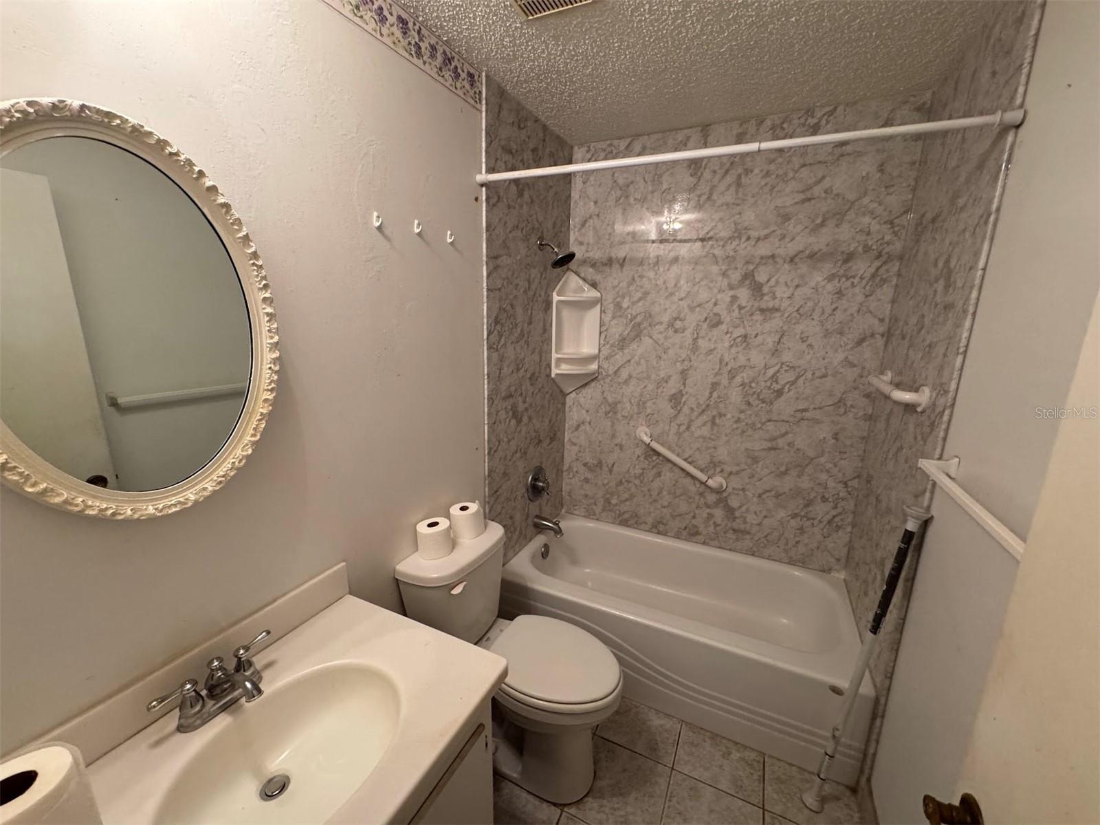 4022 CORTEZ DR #A, TAMPA, FL, 33614