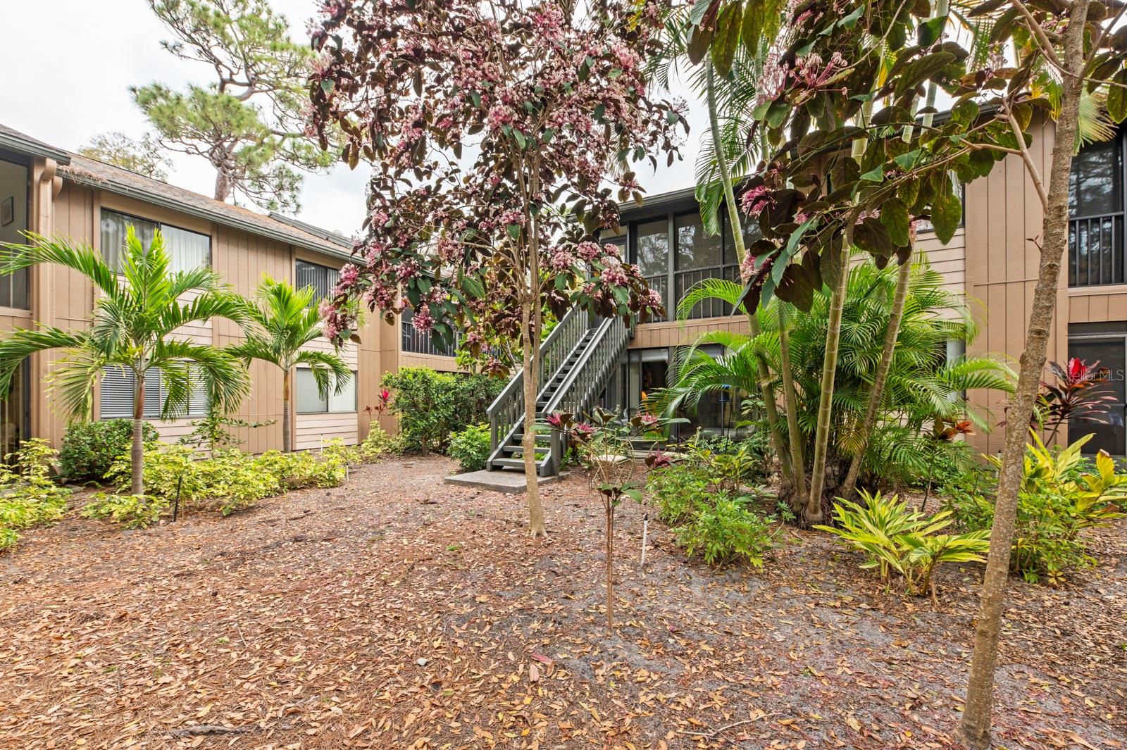 1720 GLENHOUSE DR #330, SARASOTA, FL, 34231