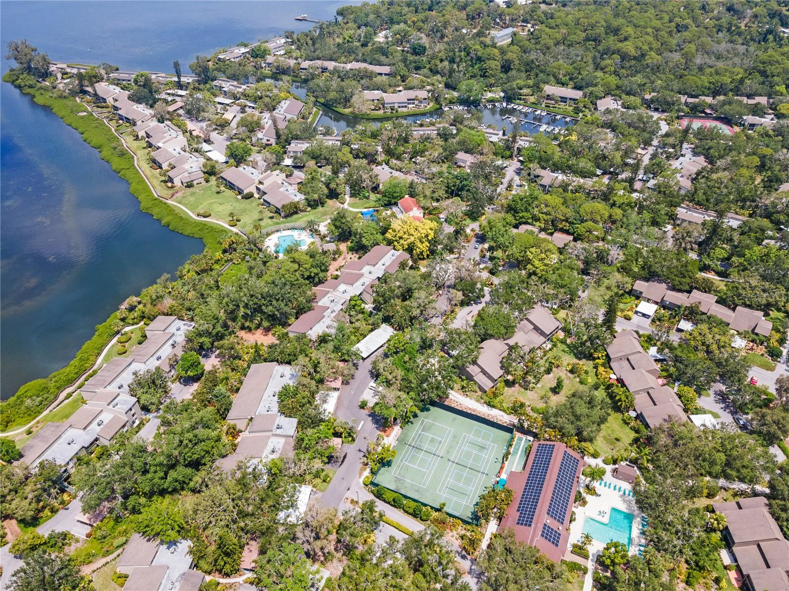 1720 GLENHOUSE DR #330, SARASOTA, FL, 34231