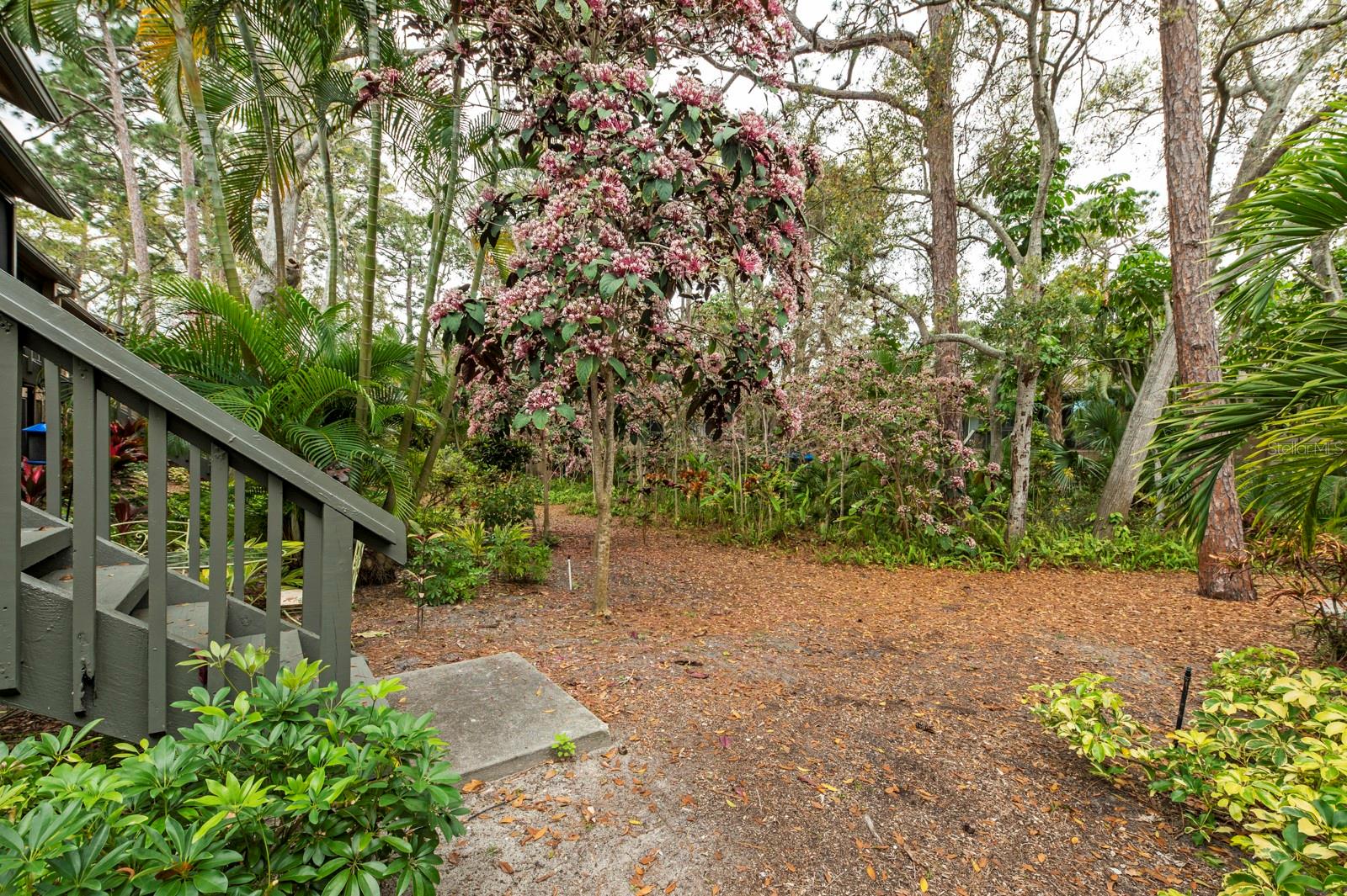 1720 GLENHOUSE DR #330, SARASOTA, FL, 34231