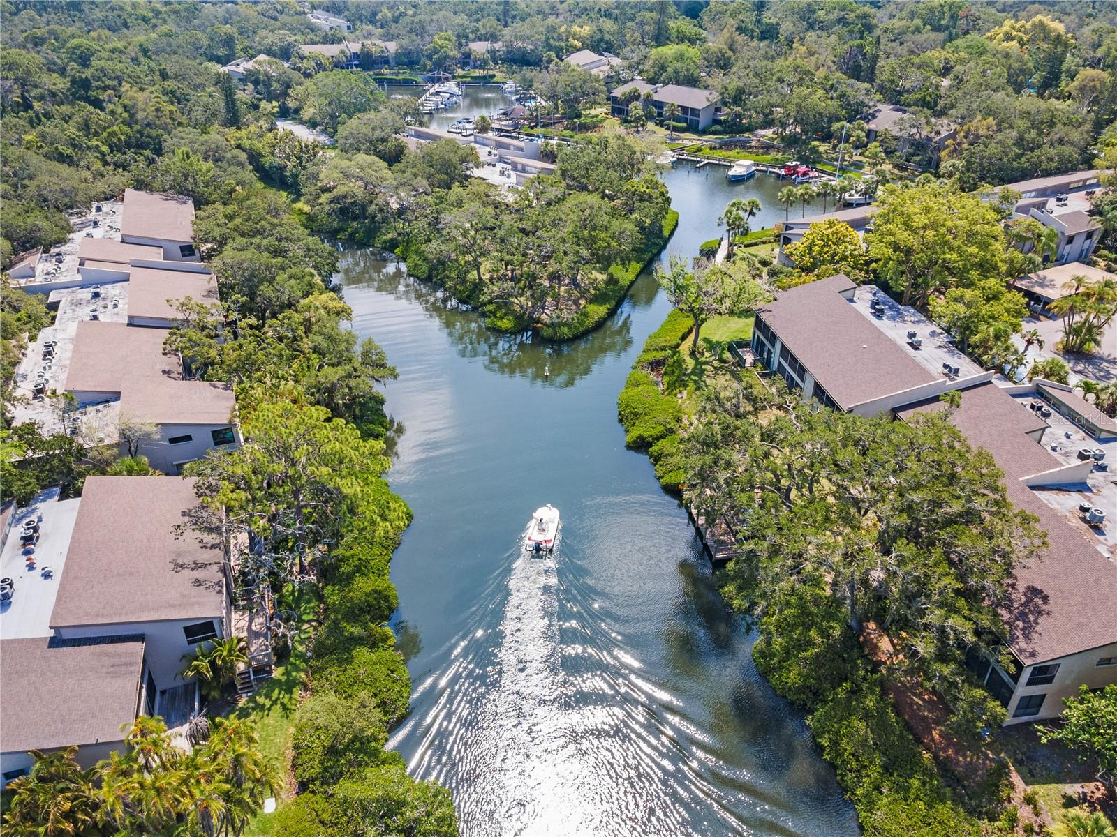 1720 GLENHOUSE DR #330, SARASOTA, FL, 34231